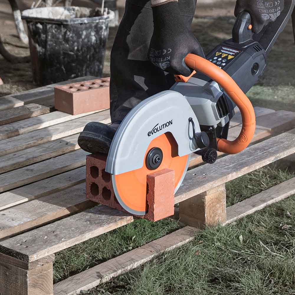 Tarcza diamentowa Evolution 230 mm Premium z wysoką koncentracją diamentu, segmentową krawędzią i otworem