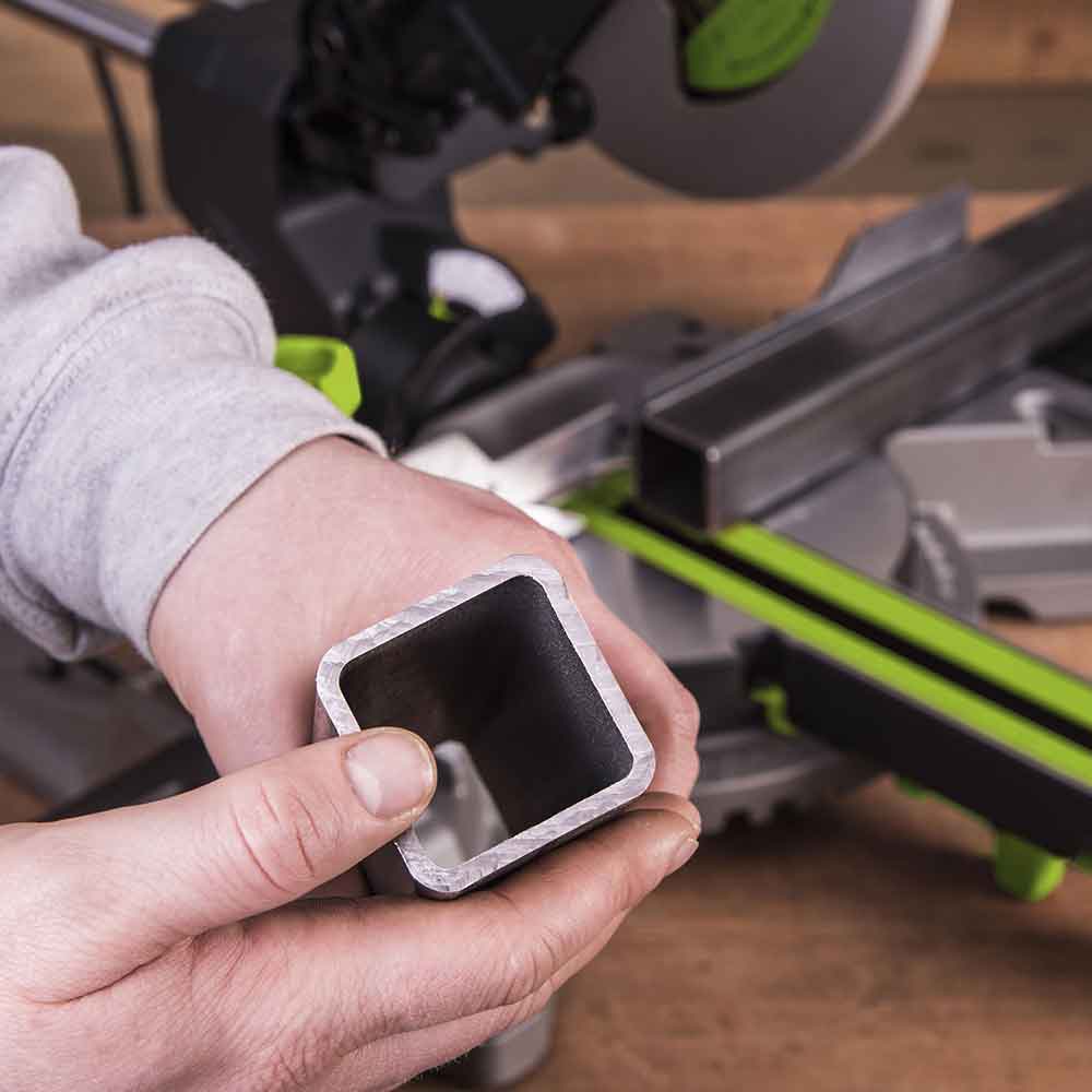 Piła ukośnica Evolution F255SMS 255 mm z wielomateriałową tarczą TCT