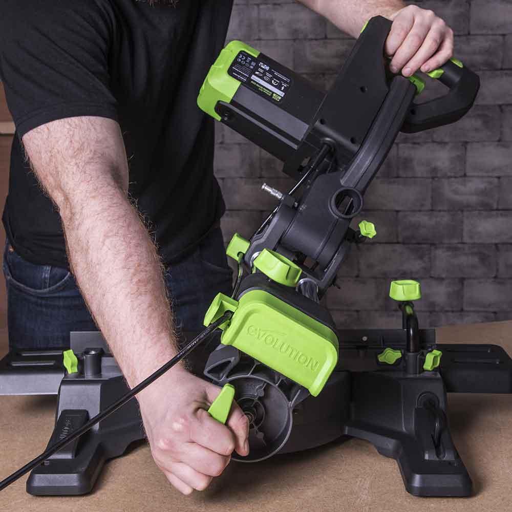 Piła ukośnica Evolution F255SMS 255 mm z wielomateriałową tarczą TCT